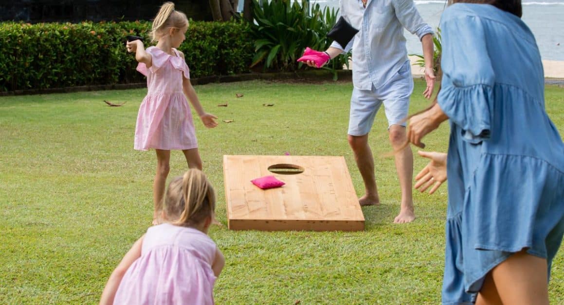 Connaissez vous le Cornhole, un jeu d'extérieur pour tous 4 Comment jouer au cornhole